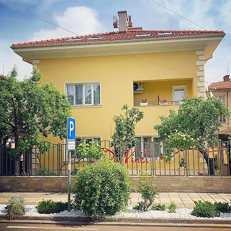 Da Vinci Guesthouse Выршец Экстерьер фото